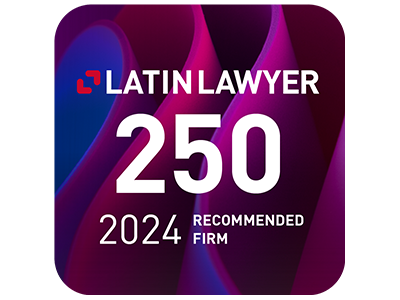 04-Latim-Lawyer250